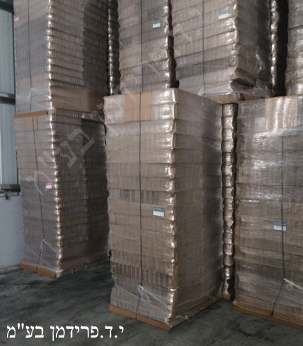 ארגזי כוורת קרטון במפעל